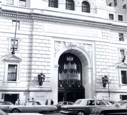 [123 - 151 South Broad Street - Fidelity Bank (1325 - 1341 Walnut Street)]  [Facade]  Philadelphia Historical Commission Files, Philadelphia Historical Commission.  