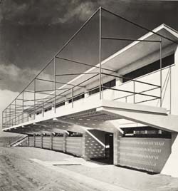 [Building on the Beach]  Mitchell / Giurgola (Philadelphia Office) Collection, Architectural Archives of the University of Pennsylvania.  Local ID #: aaup.015.V.096.1  